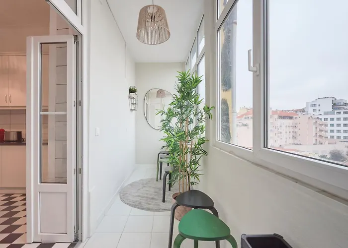 Bright Double In A Coliving Homestay szállás Lisboa
