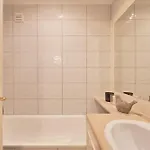 Bright Double In A Coliving منزل للإقامة *