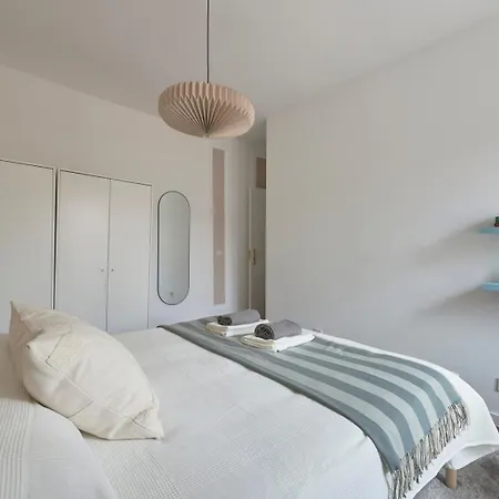 Bright Double In A Coliving Apartment *
